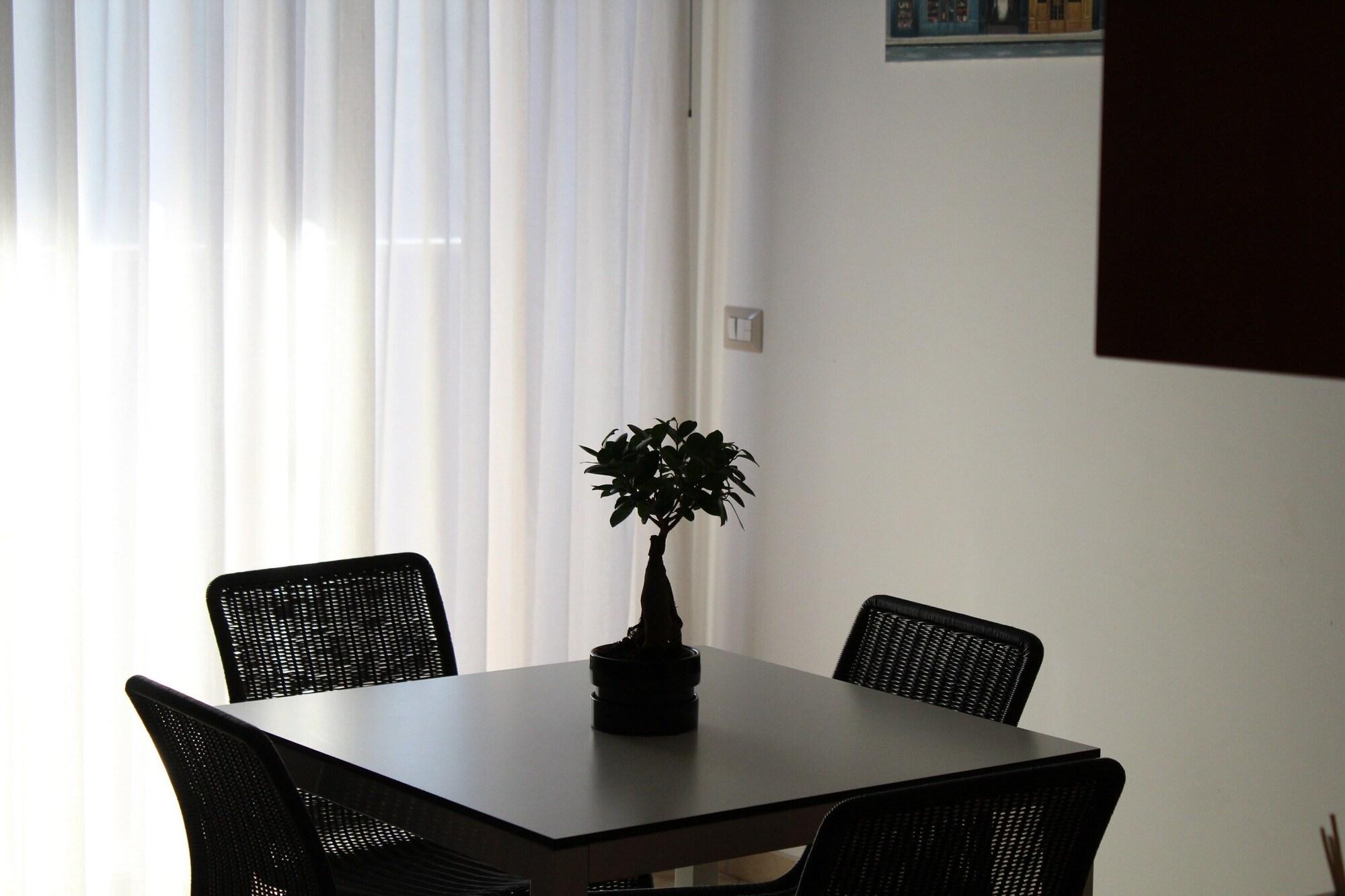 No Tag Urban Hotel Trani Extérieur photo