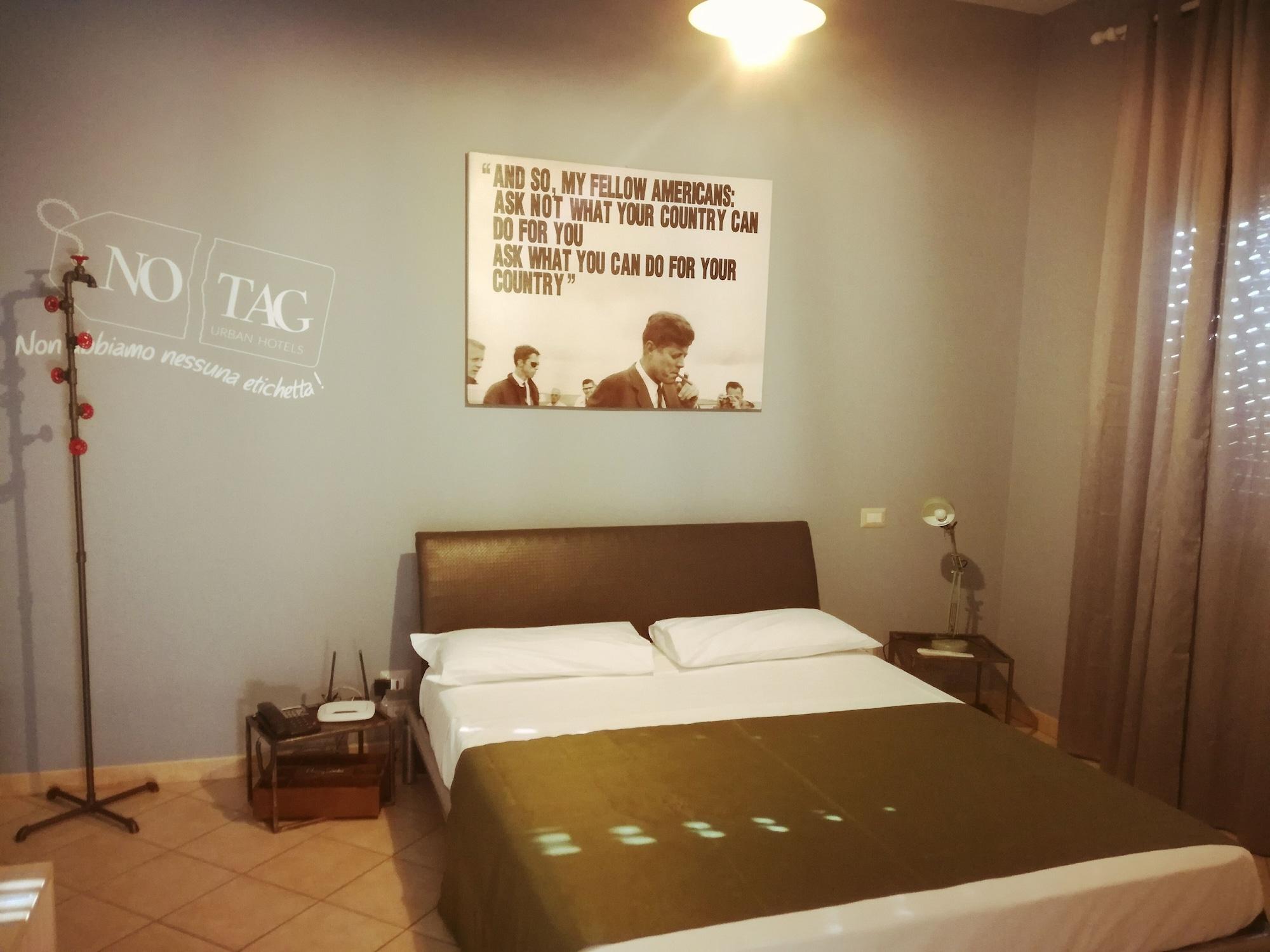 No Tag Urban Hotel Trani Extérieur photo